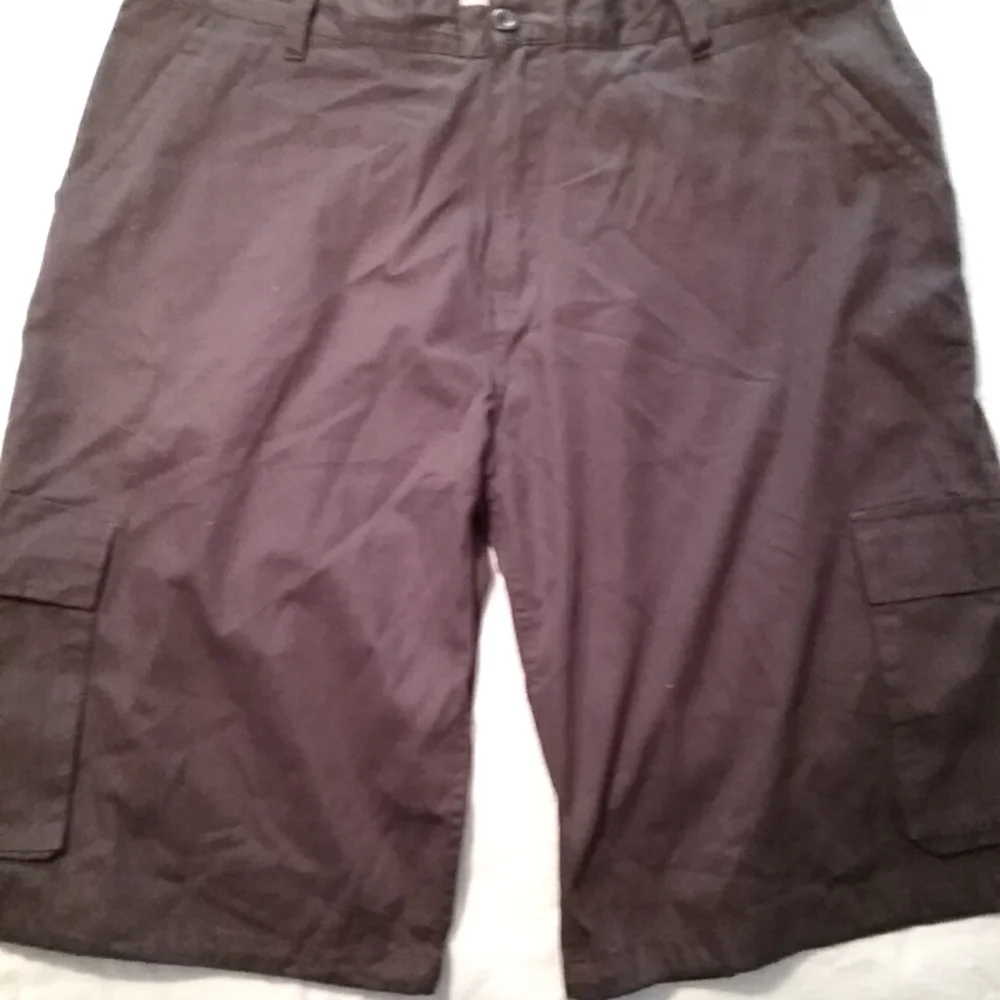 Men's size 46 cargo chocolate brown shorts